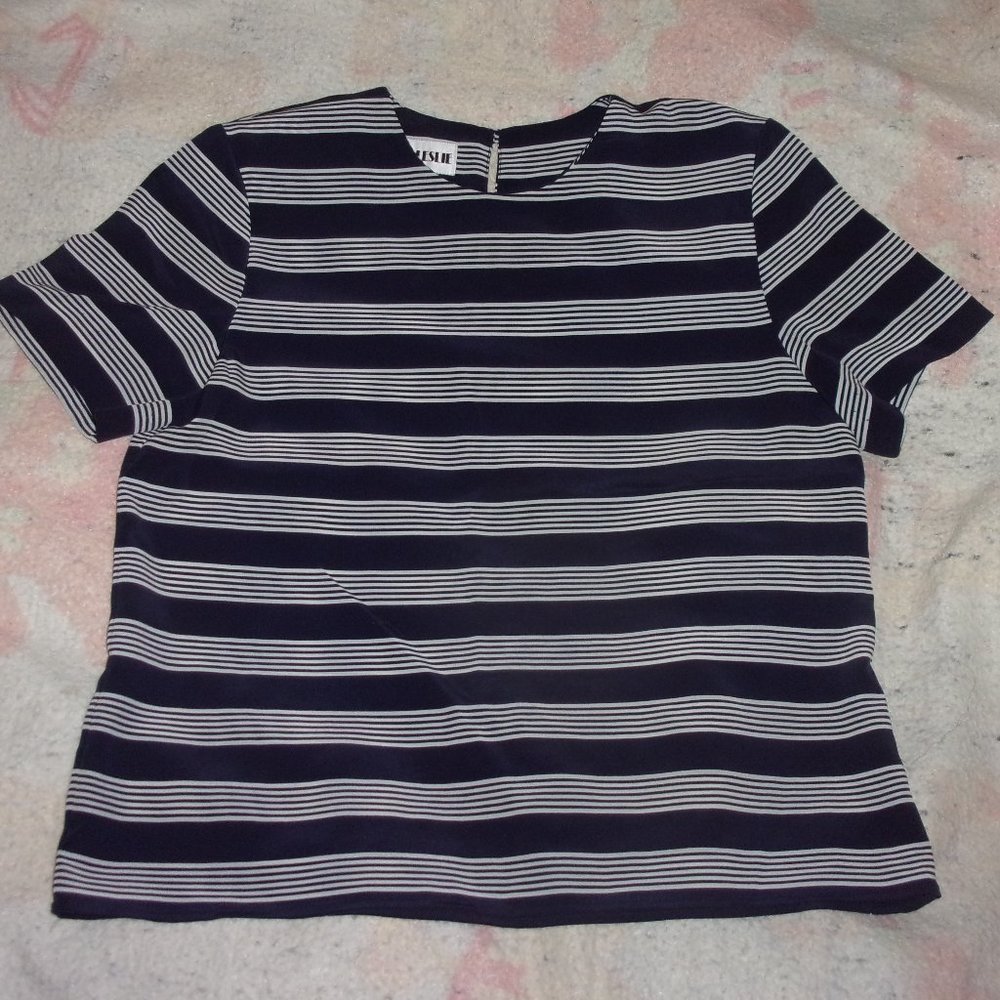 Joan Leslie Women's Blue and White Short Sleeve Shirt w/ Shoulder Pads Size 12P